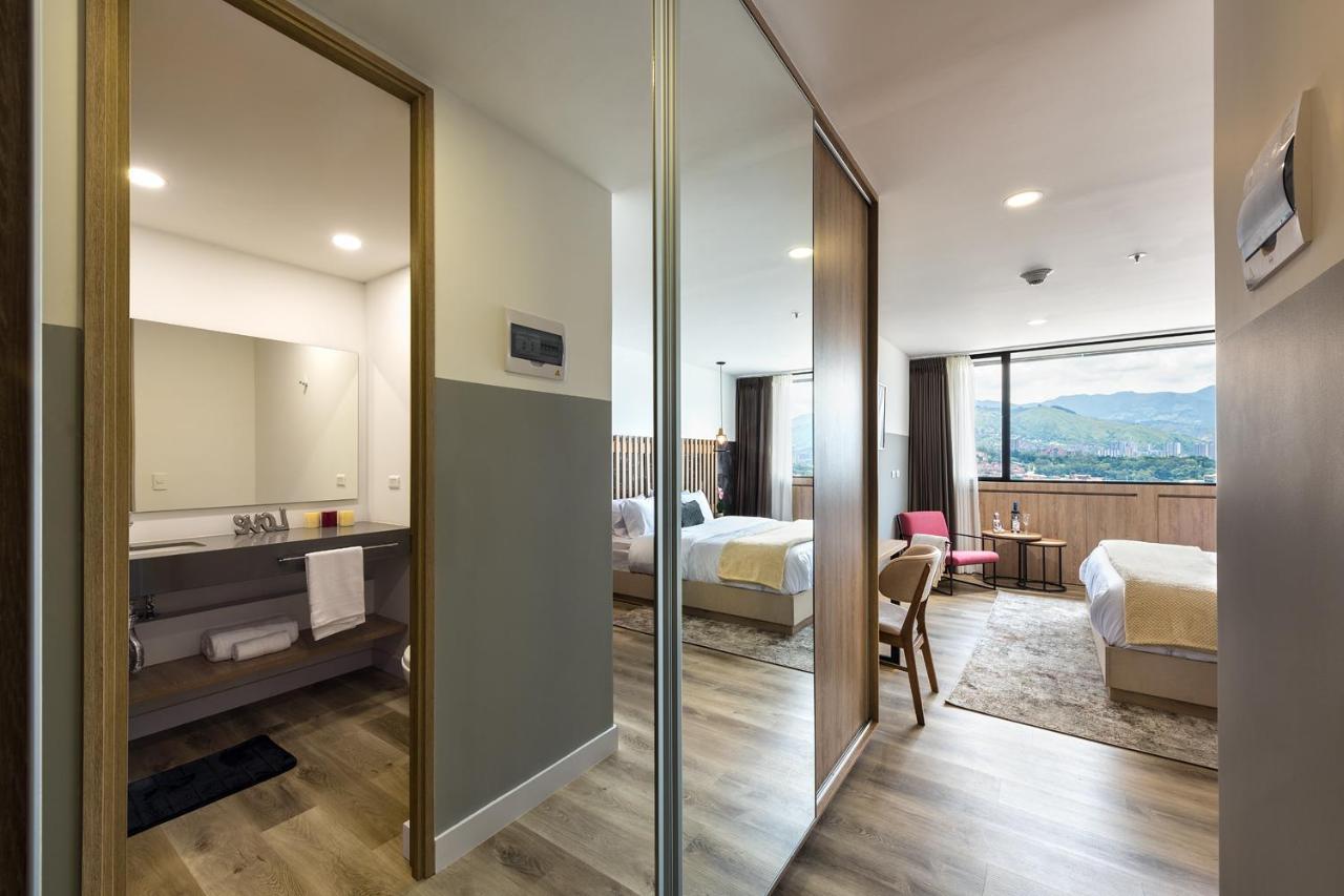 Go Living And Suites - Jalo Rent 메딜린 외부 사진